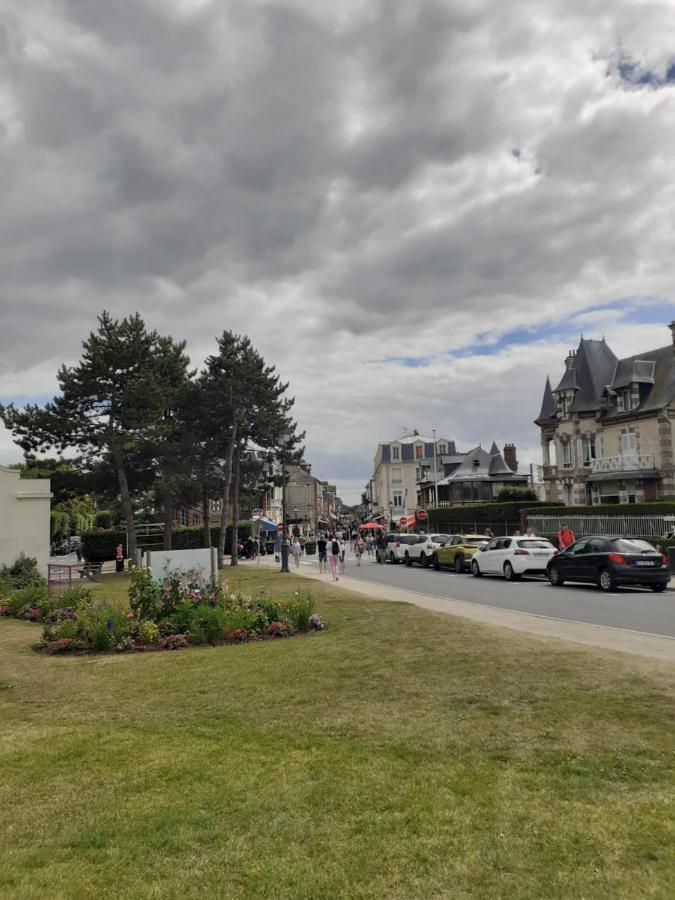 Apartament L'Annexe Cabourg Zewnętrze zdjęcie