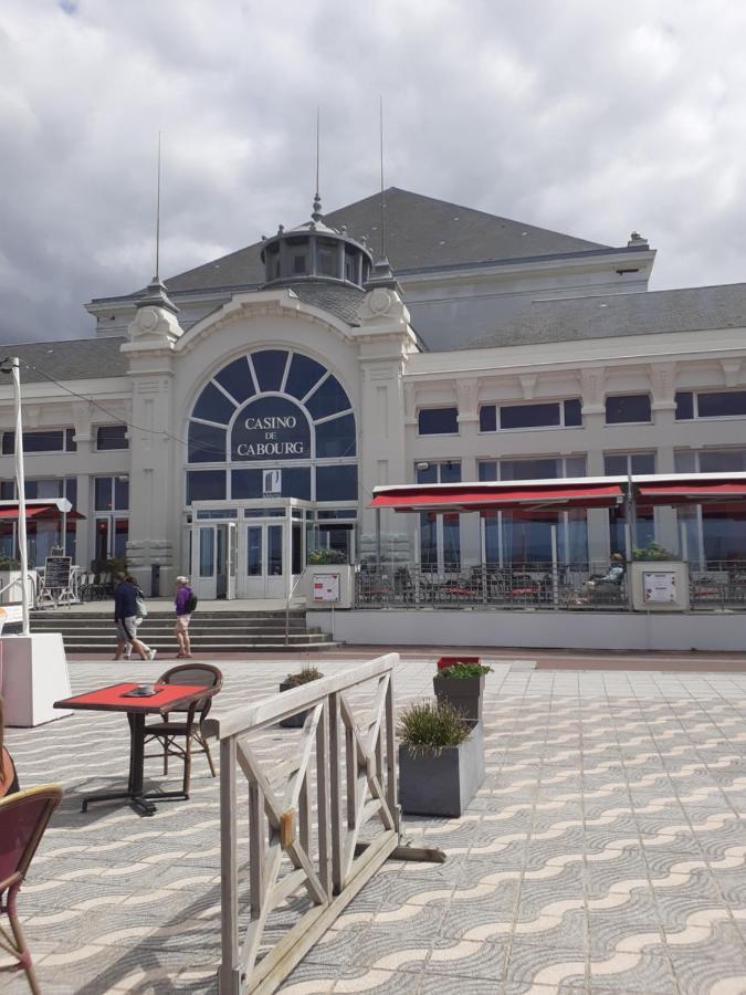 Apartament L'Annexe Cabourg Zewnętrze zdjęcie